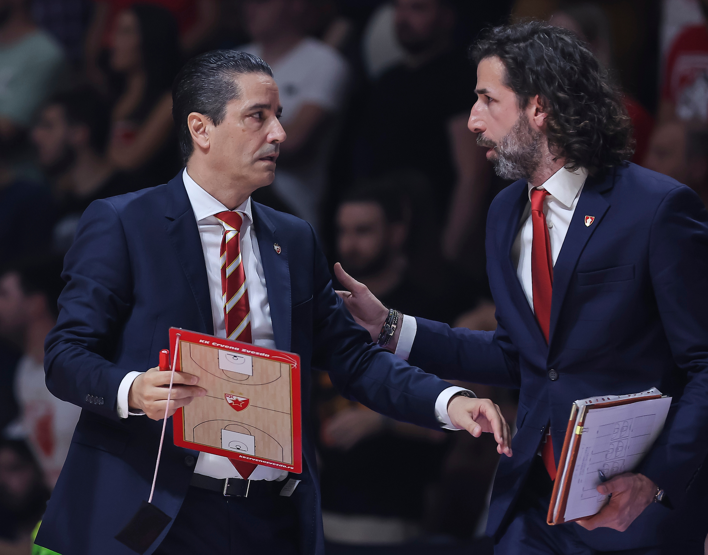 ŠAMPIONSKI SKALP ZA GAŠENJE POŽARA U KLUBU: Tomović vodi zvezdu, očekuje hitnu reakciju!