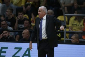 (TVITOVI) OBRADOVIĆA POREDE SA MURINJOM, ALI NE PO DOBROM: Navijači krive njega za poraz od Asvela!