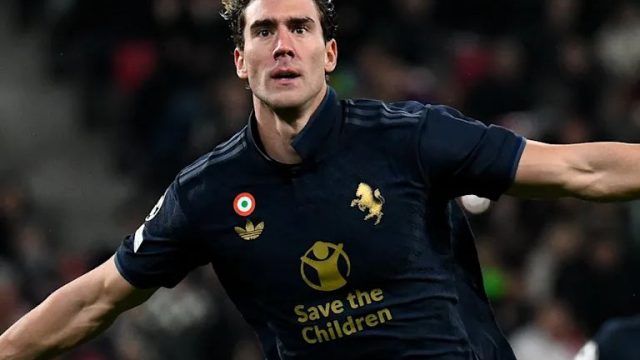 BARSELONA SE VRATILA PO VLAHOVIĆA: Transfer saga srpskog asa se nastavlja!