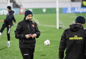 „PAR IGRAČA MISLI DA SU MAJSTORI“: Vučinić zapalio mreže komentarom nakon ubedljivog poraza!