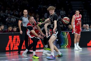 PARTIZAN PREŽIVEO: Crno-beli teškom mukom posle produžetaka pobedili FMP!