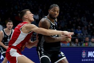 (POLUVREME) ŽESTOK OKRŠAJ U ARENI: Partizan posle preokreta poveo protiv FMP-a!