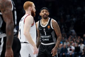 PET GODINA NISU KOMPLETNI, SADA DOŽIVELI JOŠ DVE POVREDE: Velikan zaista ne može da stane na noge!