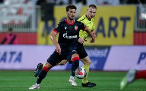 OPRAVDANO ILI NE? Pavle Ilić dosudio penal za Zvezdu, reagovao VAR!