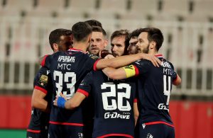 CRVENO-BELI OSTAJU BEZ IGRAČA?! Porto želi Zvezdinog fudbalera!