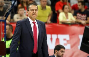 CRVENA ZVEZDA IGRA NEVEROVATNO, POBEĐUJU SKORO SVE: Pedro Martinez jasan o narednom rivalu!