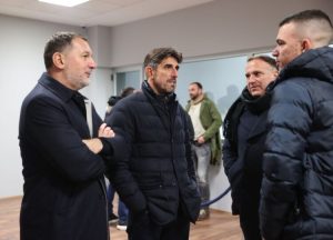 SPECIJALAN GOST NA BANOVOM BRDU: Veljko Paunović pratio duel Čukaričkog i IMT-a!