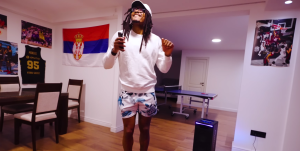 MONEKE ZAPALIO MREŽE: Uz Sinana i srpsku zastavu proslavio Zvezdinu pobedu!