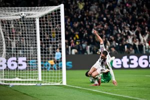 DOBRE VESTI ZA SRBIJU: Povreda Vlahovića ipak nije ozbiljnije prirode, biće spreman za Engleze!