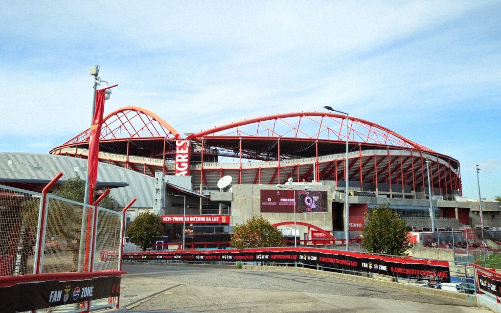 BENFIKA PONOVO KIKSNULA, HORSKI KUKAJU NA SUDIJU: Novi neuspeh Murinja, ali uz strašan bes na arbitra!