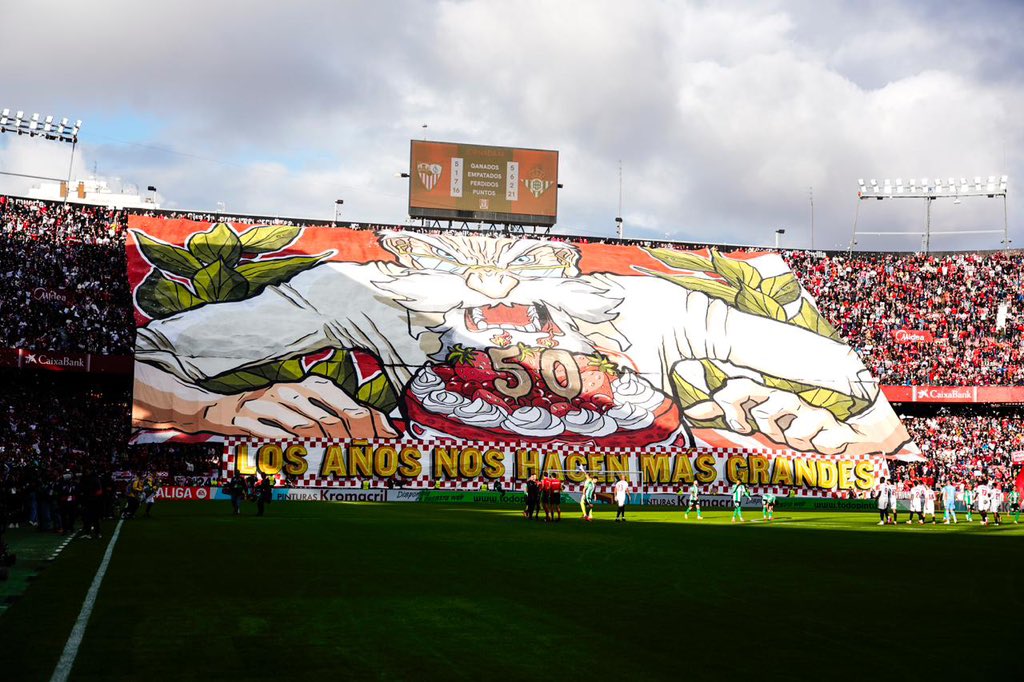 HAOS U ŠPANSKOJ LIGI: Teren zasut tvrdim predmetima, meč prekinut!