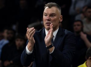 OVDE ME VOLE, JAKO LEP MOMENAT ZA GROBARE: Šarunas jasan na konferenciji!