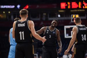 VELIKI PROBLEMI ZA DUBAI: Fraktura jednog od najboljih napadača Evrope!