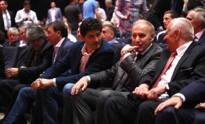 BELODEDIĆ OTKRIO ZA KOJI BIVŠI KLUB ĆE NAVIJATI, PA PORUČIO: Zvezda ima nešto što FCSB nema!