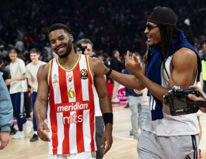 OGLASIO SE I ČIMA MONEKE: Jasna poruka za zvezdašku javnost!