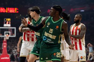 NAN OBELEŽIO UTAKMICU, ALI NE POENIMA: Miljenović mu ukrao loptu, Amerikanac nakon toga nasrnuo na njega! (VIDEO)