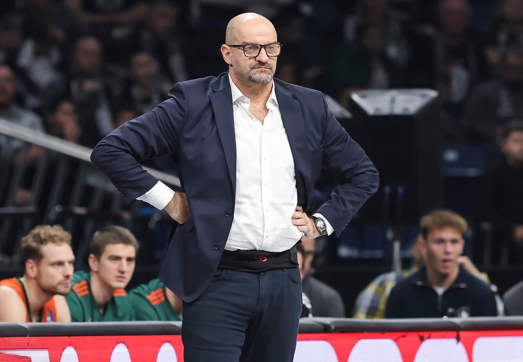 MITROVIĆ DIGAO UZBUNU: „Crvena zvezda je jedan od glavnih favorita u Evroligi!“