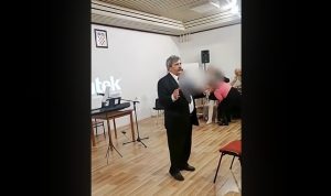 „SMEĆE SRPSKO“: Pojavio se snimak napada huligana na Srbe u Splitu, prekinuli manifestaciju!