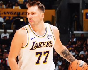 DONČIĆ POKIDAO – JOVIĆ ODIGRAO SOLIDNO: Lejkersi pregazili Majami u ofanzivnom spektaklu!