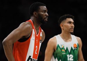 POBEDA OLIMPIJAKOSA U SENCI POVREDE: Dorsi kao u NBA, Milutinov blizu dabl-dabla!