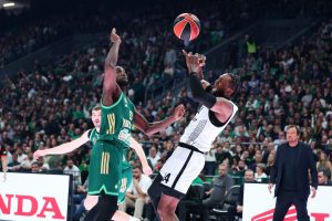 OPET TA, TREĆA ČETVRTINA: Panatinaikos naneo ubedljiv poraz Partizanu!