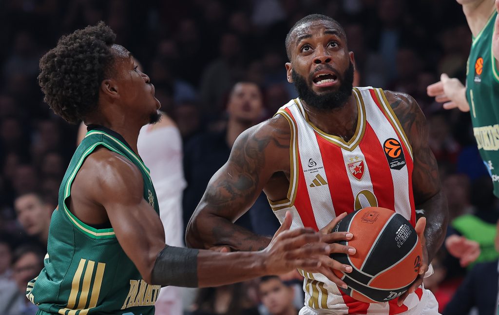 (POLUVREME) KAKVA DOMINACIJA ZVEZDE: Pao se muči i ofanzivno i defanzivno!