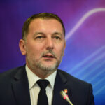 JEDAN SE OSEĆA KAO PRIPADNIK DRUGOG NARODA, DRUGI NE MOŽE DA IGRA ZBOG UVREDA: Radujko otkrio da odnos prema dresu reguliše status reprezentativca!