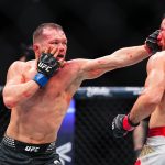 FANTASTIČAN OKRŠAJ: Ruski borac savladao ‘nedodirljivog’ šampiona i osvojio UFC pojas!