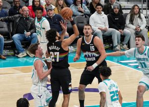 JOKIĆ I MAREJ PIŠU ISTORIJU: Nagetsi srušili rekord u Šarlotu, Nikola prestigao Džordana!