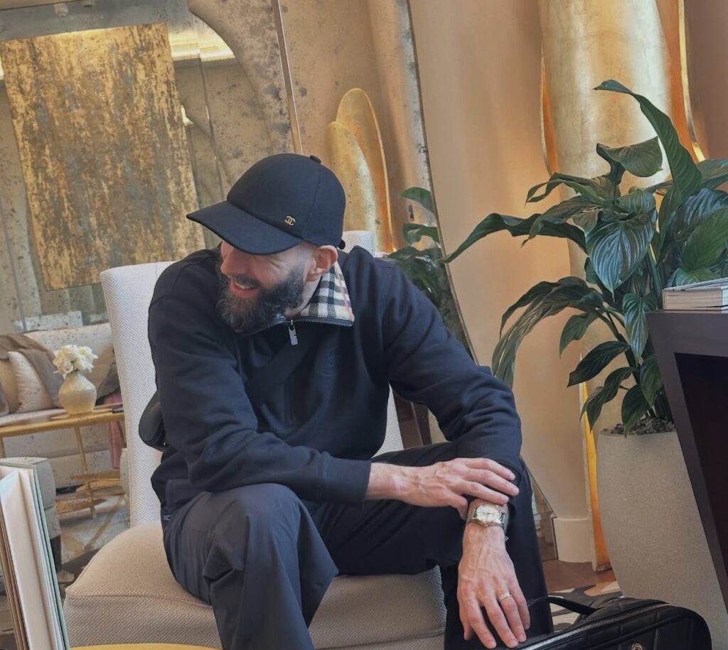 NAVIJAČI U EKSTAZI: Benzema objavio privatne fotografije, pa poručio – „Umetnost koja ubija!“