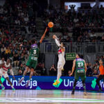 MAGIČNI MARKUS HAUARD – ČOVEK ZVANI KLAČ: Pogodio nemoguće sa parketa u zvuk sirene i doneo pobedu nakon ogromnog preokreta!