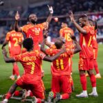 NAVIJAČ KOJI SE NE POMERA SKORO DVA SATA: Živa statua iz Konga hit AFKON-a!