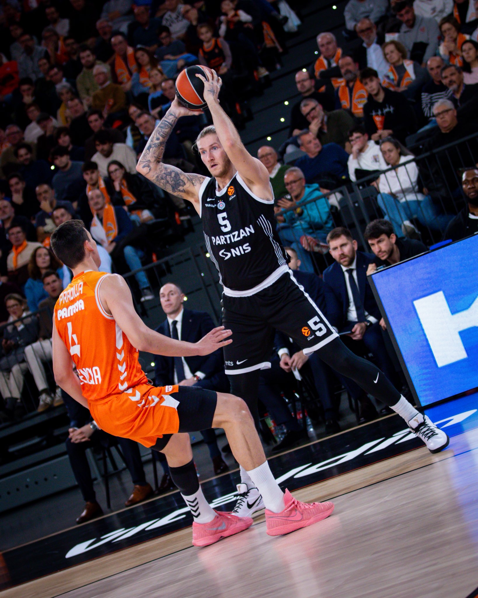 G9cd5GHXkAAdaWB G9cd5GHXkAAdaWB