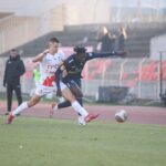 POZNATO STANJE FUDBALERA KOJI JE ZAVRŠIO U URGENTNOM CENTRU: Evo kakva je situacija nakon povrede glave!