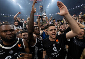 (TVITOVI) „GROBARI“ SLAVE: „Samo da ovaj poraz odvede ci*ane u kontra smer, klub pun legendi uvek sruši mutanta!“