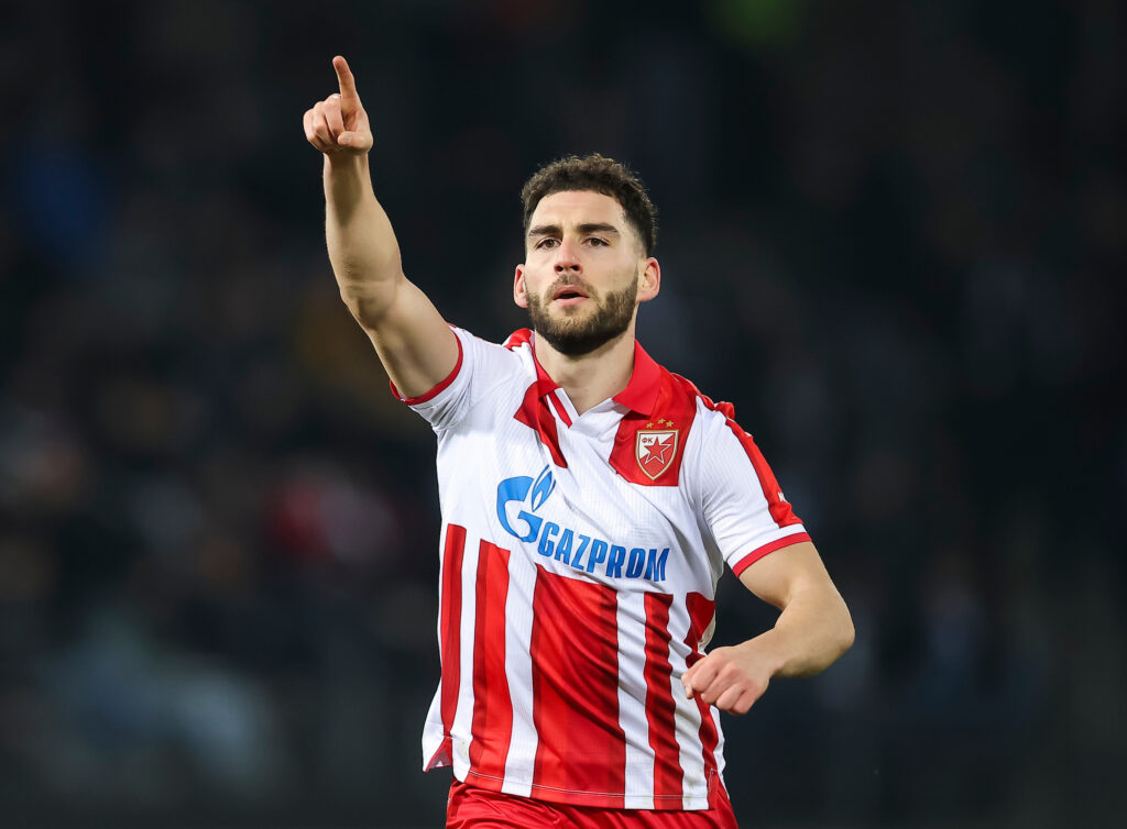 ZVEZDA OSTAJE BEZ BEKA: Lider francuskog prvenstva zagrizao za Tiknizjana!