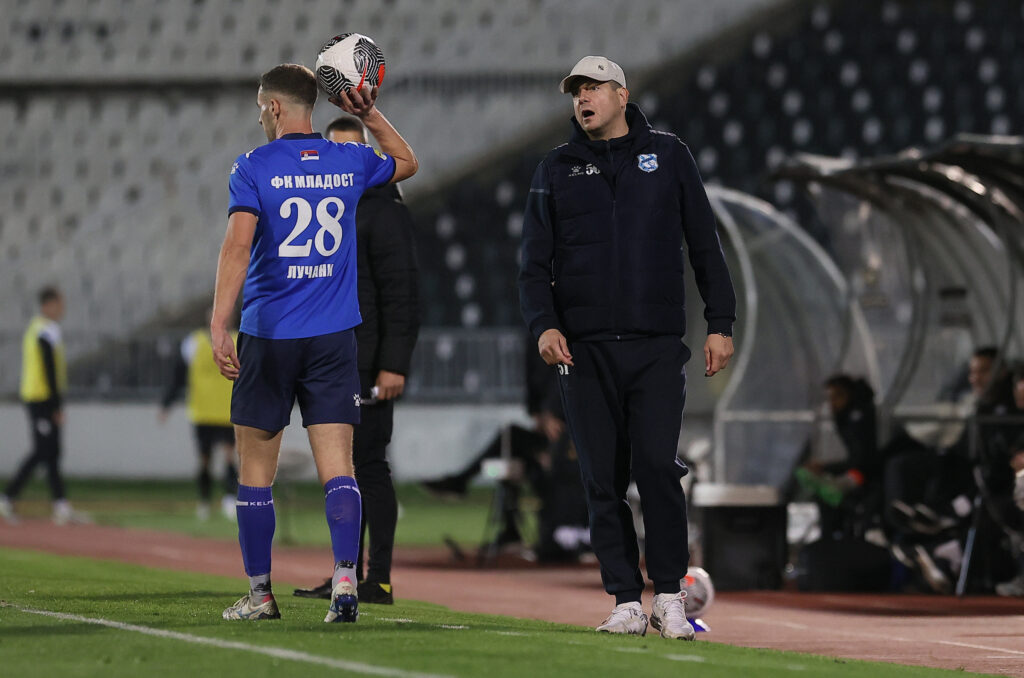 U PAZARU POKAZALI KAKO SE NAVIJA ZA KLUB, SADA IDEM PRAVO DA BODRIM LUČANE: Lalatović tek došao, a već cela Srbija gleda ka Pazaru!