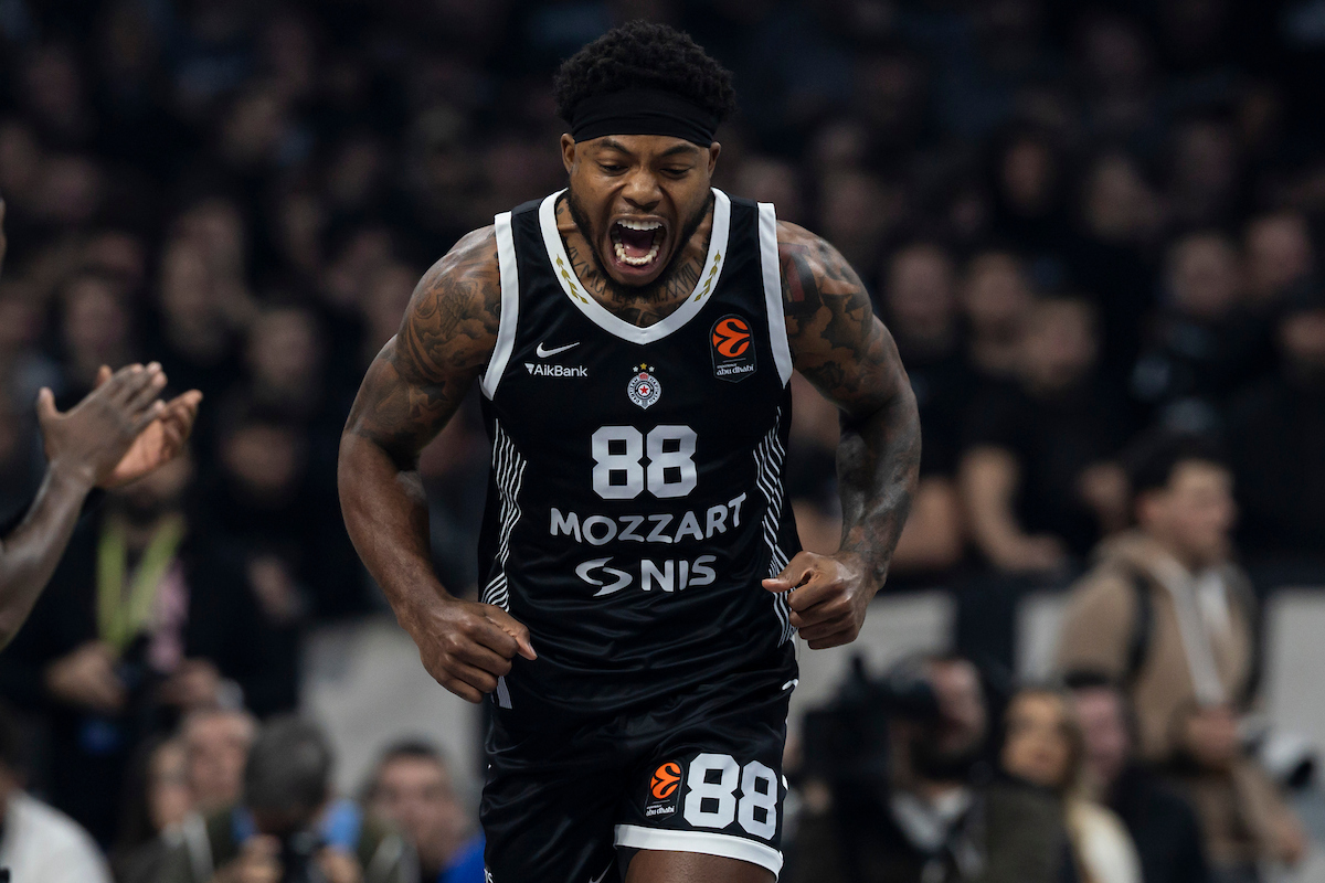 PARTIZAN BAYERN 064 PARTIZAN BAYERN 064