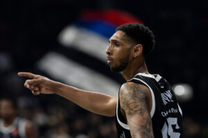 „TRUDIĆU SE DA BUDEM BOLJI“: Pejn izneo utiske sa debija, pa otkrio šta misli o ponašanju navijača!