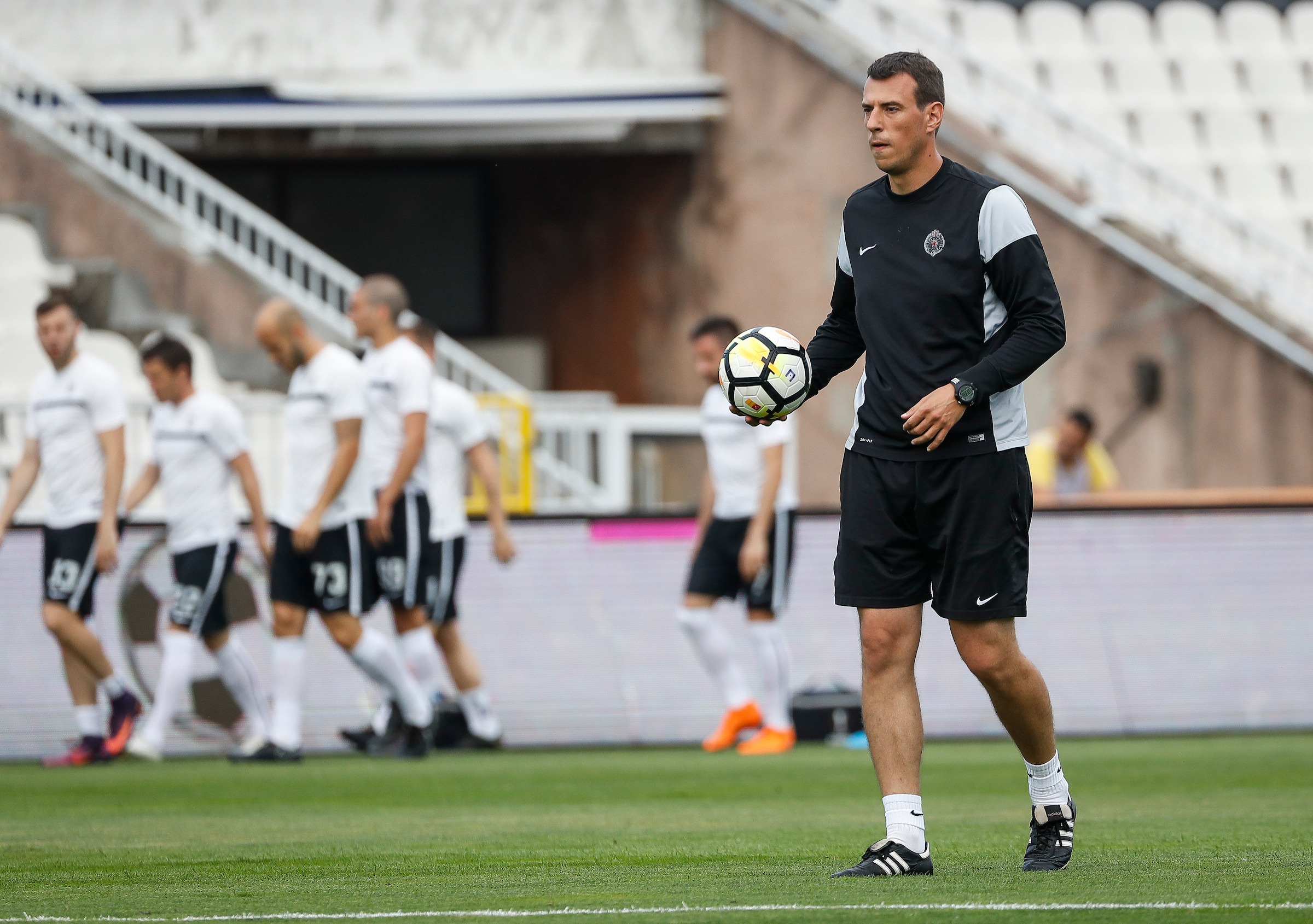 Nemanja Jovšić zapustil strokovni štab Partizana, prihodnost košarkarja Mikaela Jakaša pod vprašajem