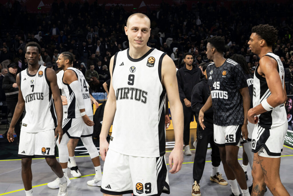 NEŠTO OVDE NIJE KAKO TREBA: Alena šokirala situacija u klubu!