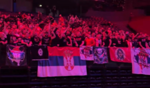 PARIZ JE CEO CRVENO-BEO: Delije drže čas navijanja u Francuskoj!