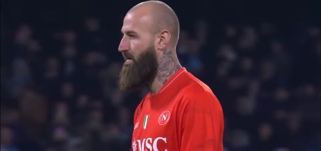 SRBIN JUNAK NAPOLIJA: Vanja odbranio penal i dao gol za plasman u četvrtfinale Kopa Italije! (VIDEO)