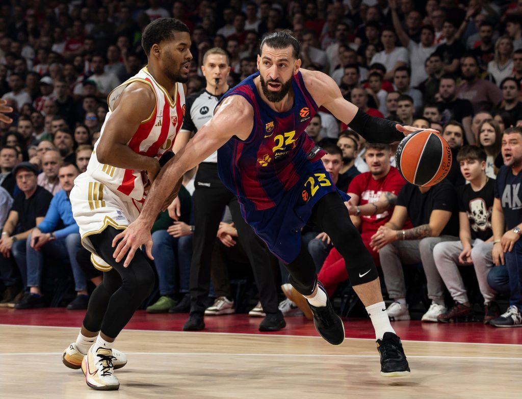 (POLUVREME) ZVEZDA GUBI NA SVOM TERENU: Barselona kontroliše utakmicu, crveno-beli uhvatili priključak tek na kraju!