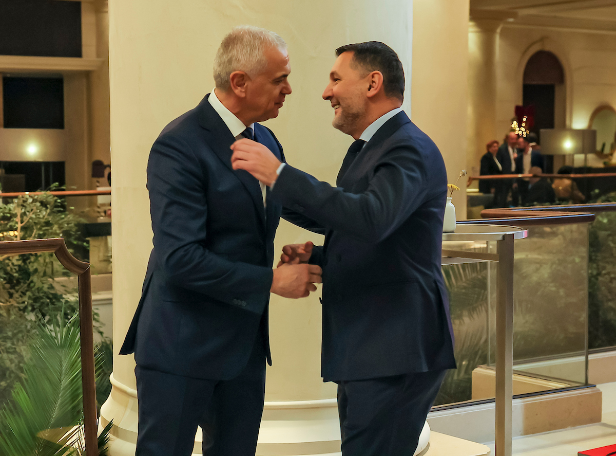 ZVEZDA MONOGRAFIJA 44 ZVEZDA MONOGRAFIJA 44