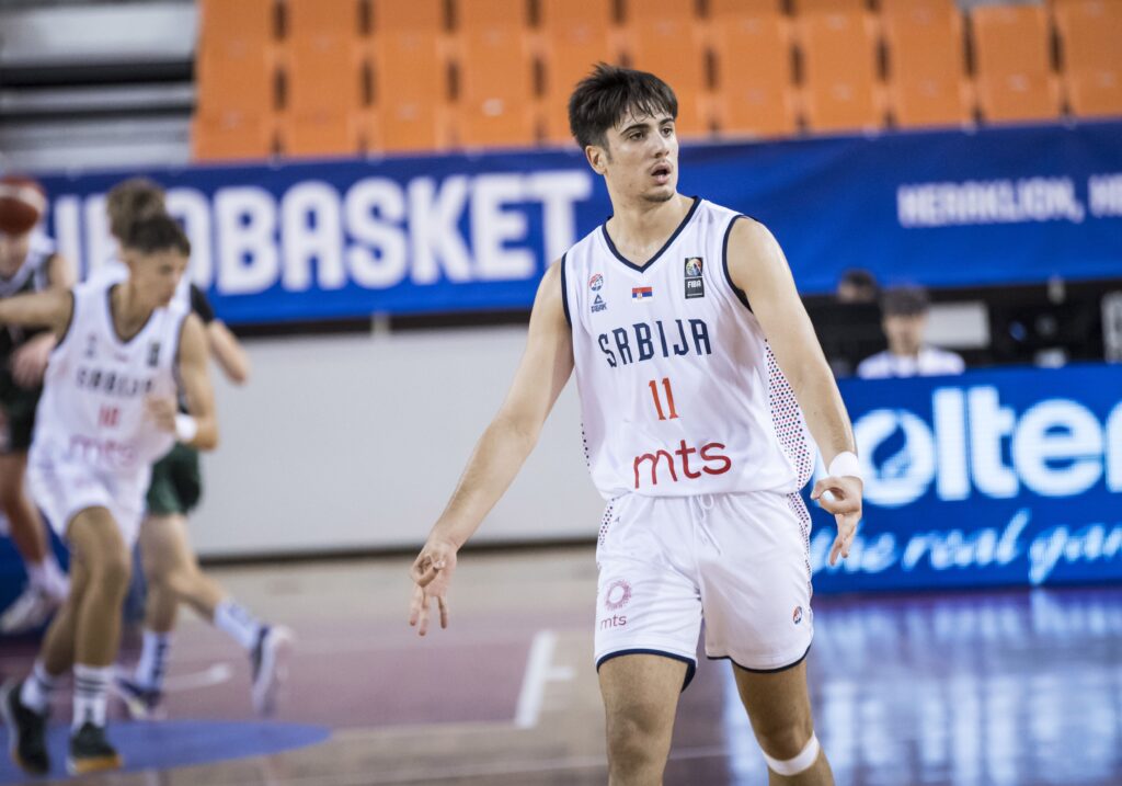 SKORO BROJAO DO 40: Španski mediji oduševljeni srpskim talentom koji briljira u dresu Real Madrida!