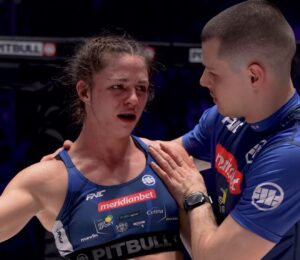 PUBLIKA JE IZVIŽDALA: Brutalna borba na FNC-26 pripala Hrvatici, sudije umalo ukrale šou!