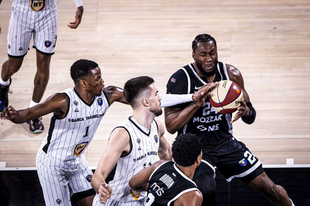 PARTIZAN REĐA POBEDE NAKON PROMENE TRENERA: Crno-beli umalo do stotke u Rumuniji!