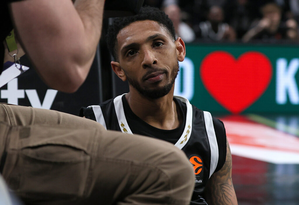 PORAZ IH DELI OD SAMOG DNA: Evo kako izgleda tabela Evrolige nakon još jednog debakla Partizana!