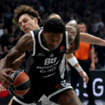 (POLUVREME) TESNA BORBA U BEOGRADSKOJ ARENI: Partizan ispustio prednost pred kraj druge četvrtine!